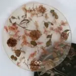Khách hàng có thể chọn resin đục hoặc trong