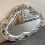 Gương epoxy resin đục kết hợp hoa khô đẳng cấp