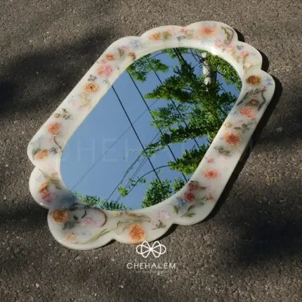 Gương soi epoxy resin tone sáng chủ đạo
